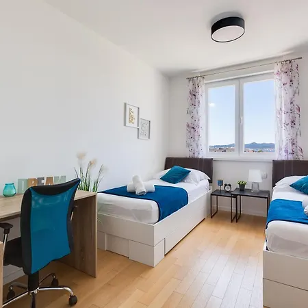 Stella Maris 2bdr, Balcony, Sea View, Garage, Bbq Apartamento *