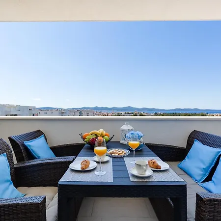 Stella Maris 2bdr, Balcony, Sea View, Garage, Bbq * Zadar