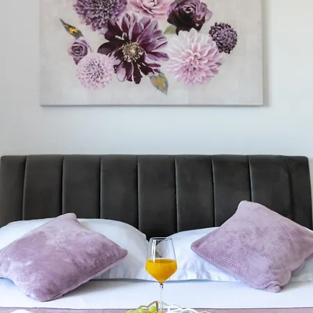 Stella Maris 2bdr, Balcony, Sea View, Garage, Bbq *