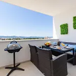 Stella Maris 2bdr, Balcony, Sea View, Garage, Bbq Apartman Zára