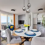 Apartman Stella Maris 2bdr, Balcony, Sea View, Garage, Bbq *