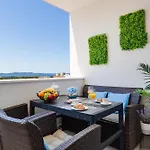 Apartman Stella Maris 2bdr, Balcony, Sea View, Garage, Bbq Zadar