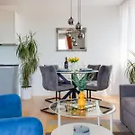 Apartman Stella Maris 2bdr, Balcony, Sea View, Garage, Bbq *