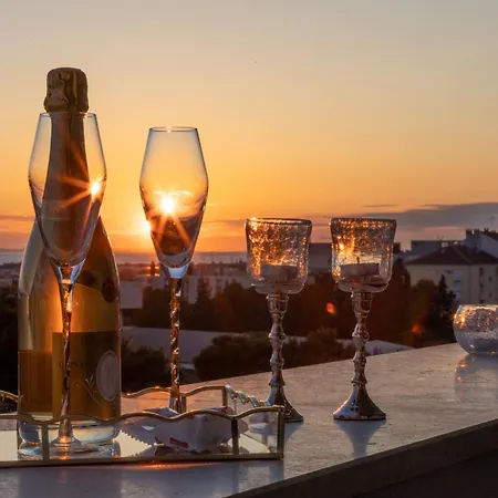 Apartment Stella Maris 2bdr, Balcony, Sea View, Garage, Bbq Zadar