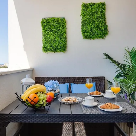 Stella Maris 2bdr, Balcony, Sea View, Garage, Bbq Apartamento *