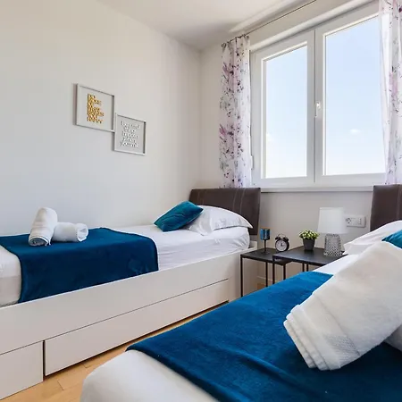 Stella Maris 2bdr, Balcony, Sea View, Garage, Bbq Apartamento Zadar