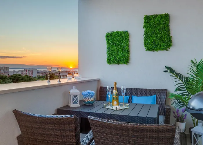 Stella Maris 2bdr, Balcony, Sea View, Garage, Bbq Zadar