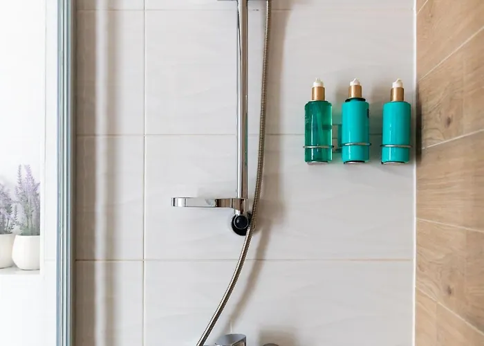 Stella Maris 2bdr, Balcony, Sea View, Garage, Bbq