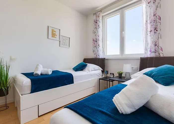 Stella Maris 2bdr, Balcony, Sea View, Garage, Bbq Apartment Zadar