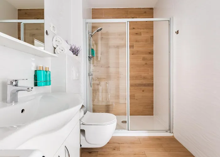 Stella Maris 2bdr, Balcony, Sea View, Garage, Bbq Apartment Zadar