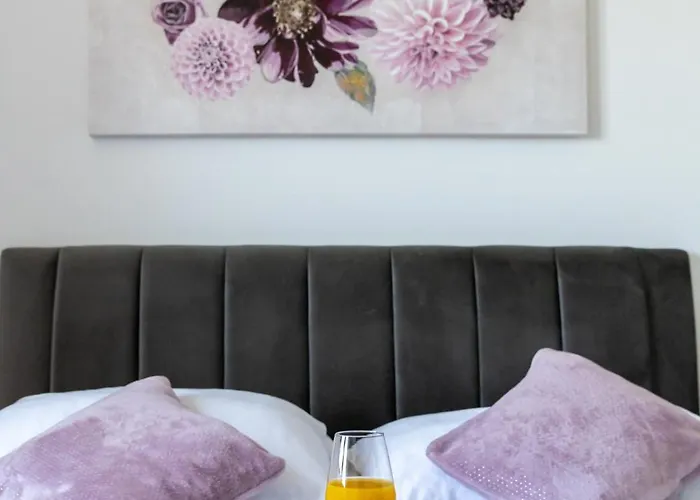 Stella Maris 2bdr, Balcony, Sea View, Garage, Bbq *